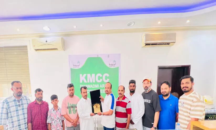 യാ​ത്ര​യ​യ​പ്പ് ന​ൽ​കി