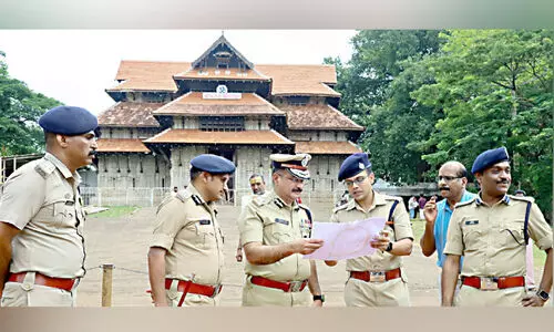 തൃ​ശൂ​ർ പൂ​രം സു​ര​ക്ഷ​ക്ക് 4000 പൊ​ലീ​സു​കാ​ർ