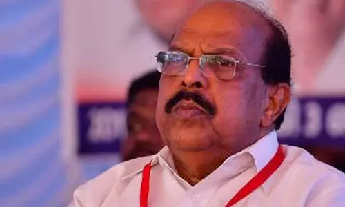 ജി.സുധാകരനെതിരെ കേസെടുക്കാൻ നിർദേശം; വീട്ടിലെത്തി മൊഴിയെടുത്ത് തെരഞ്ഞെടുപ്പ് ഉദ്യോഗസ്ഥർ ജി.സുധാകരനെതിരെ കേസെടുക്കാൻ നിർദേശം; വീട്ടിലെത്തി മൊഴിയെടുത്ത് തെരഞ്ഞെടുപ്പ് ഉദ്യോഗസ്ഥർ