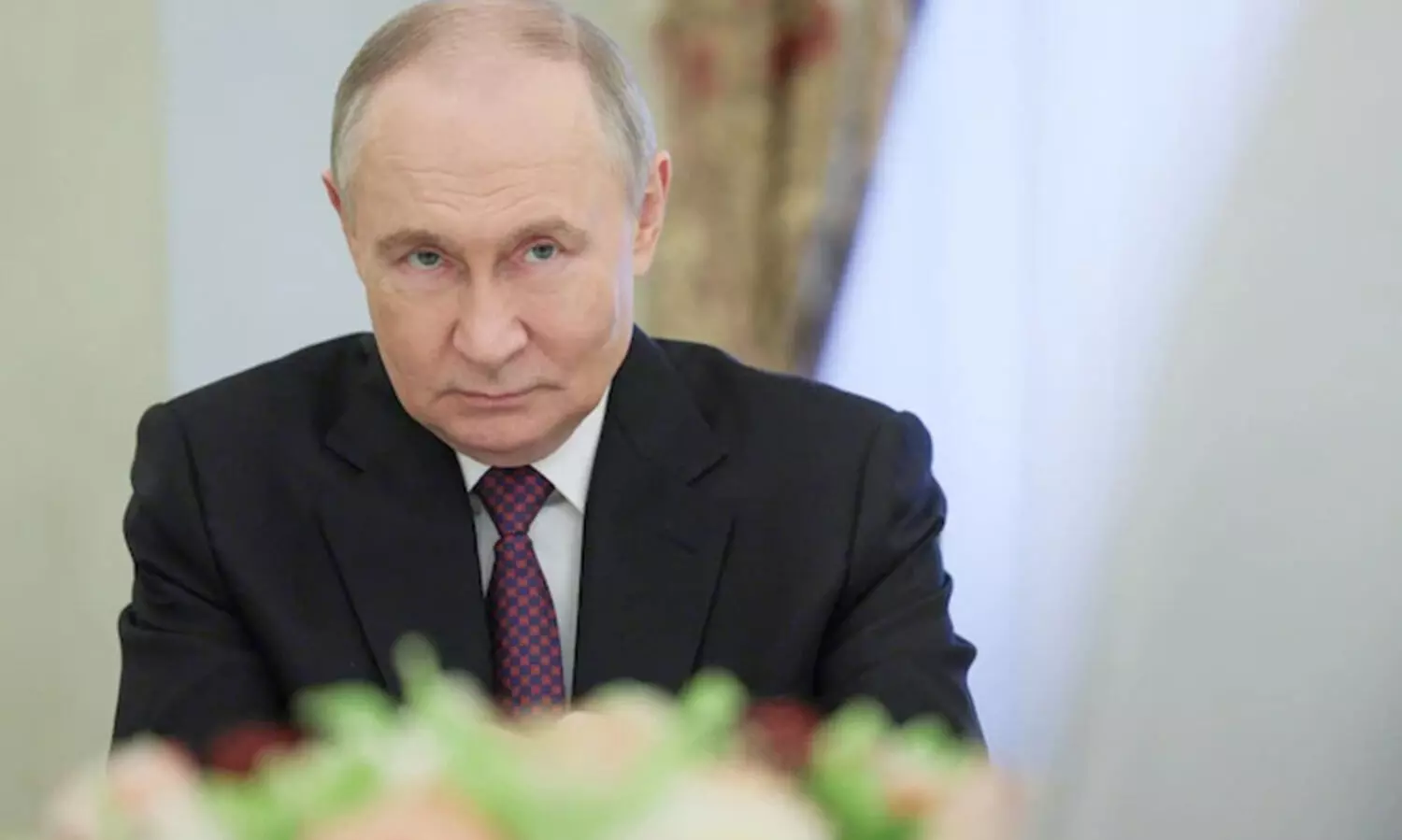 യുക്രെയ്നിൽ സമ്പൂർണ വെടിനിർത്തൽ പ്രഖ്യാപിച്ച് റഷ്യ