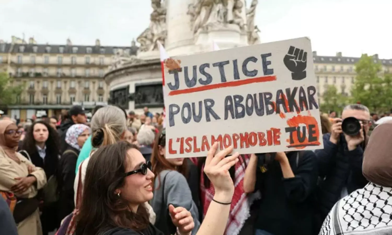 ഫ്രാൻസിൽ മസ്ജിദിൽ കയറി കുത്തിക്കൊലപ്പെടുത്തി; പ്രതി ഇറ്റലിയിൽ പിടിയിൽ