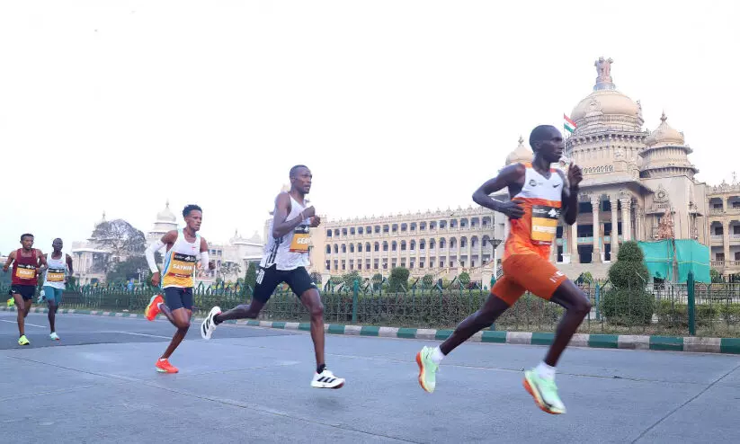 ആവേശം വിതറി ബംഗളൂരു മാരത്തൺ ആവേശം വിതറി ബംഗളൂരു മാരത്തൺ