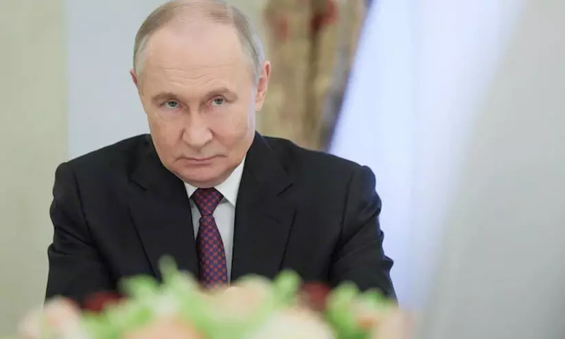 യുക്രെയ്നിൽ സമ്പൂർണ വെടിനിർത്തൽ പ്രഖ്യാപിച്ച് റഷ്യ യുക്രെയ്നിൽ സമ്പൂർണ വെടിനിർത്തൽ പ്രഖ്യാപിച്ച് റഷ്യ