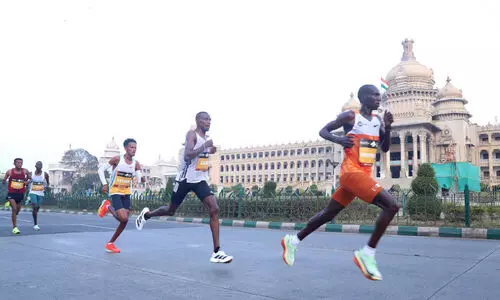 ആ​വേ​ശം വി​ത​റി ബം​ഗ​ളൂ​രു മാ​ര​ത്ത​ൺ