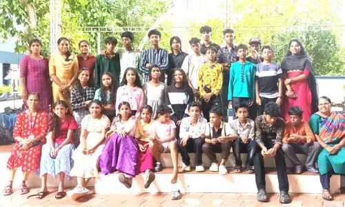 ഉന്നതികളിലെ കുരുന്നുകളിനി ഇംഗ്ലീഷിലും തിളങ്ങും