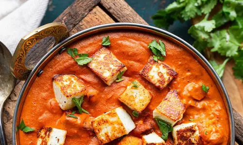 വിവാഹ വിരുന്നിൽ ആവശ്യത്തിന് പനീർ ലഭിച്ചില്ല; വിവാഹമണ്ഡപത്തിലേക്ക് വാഹനം ഇടിച്ചുകയറ്റി യുവാവ്