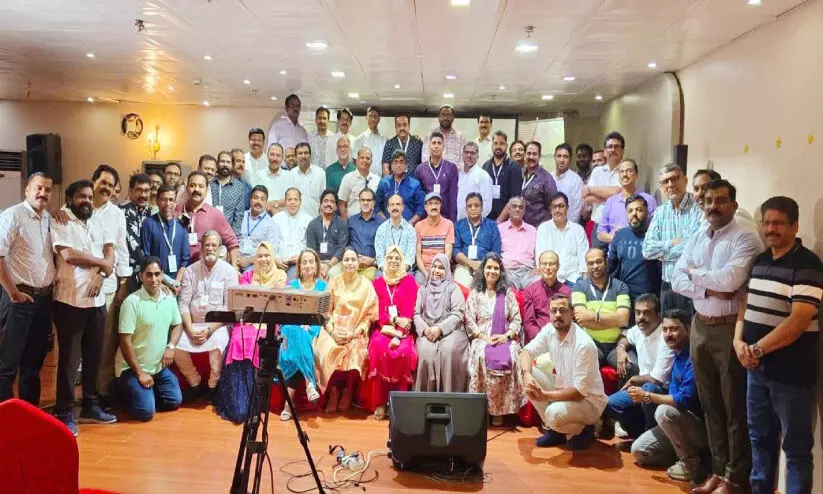 ജി​ദ്ദ കേ​ര​ള പൗ​രാ​വ​ലി​യു​ടെ പു​തി​യ ലോ​ഗോ പ്ര​കാ​ശ​നം ചെ​യ്തു