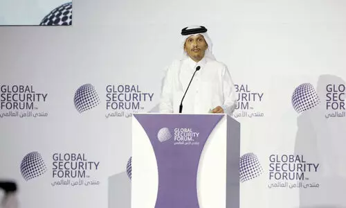 ഭ​ക്ഷ​ണ​വും മ​രു​ന്നും ആ​യു​ധ​മാ​ക്കു​ന്ന​ത് അ​പ​ല​പ​നീ​യം -ഖ​ത്ത​ർ പ്ര​ധാ​ന​മ​ന്ത്രി