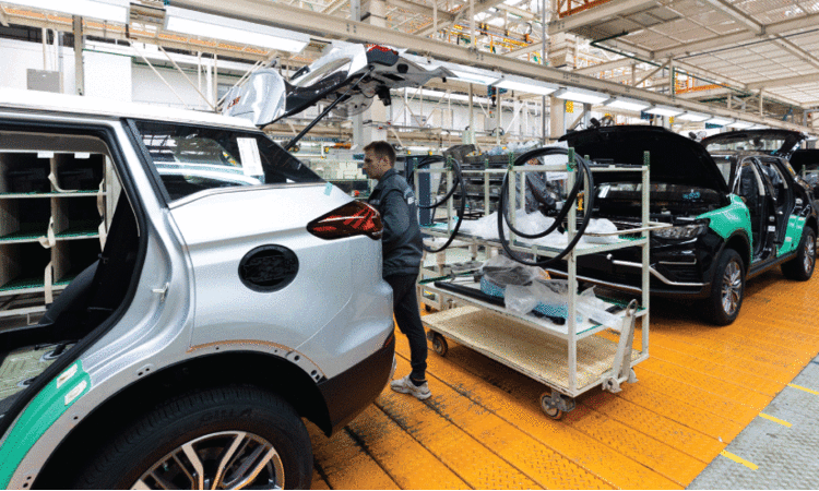 ‘ഓ​ട്ടോ​മൊ​ബൈ​ൽ വ്യ​വ​സാ​യ​ത്തി​ന്‍റെ ഭാ​വി വൈ​ദ്യു​തി​യി​ൽ’ -ഇ​ല​ക്ട്രി​ക് വാ​ഹ​ന എൻജിനീയറിങ്ങിന്‍റെ അ​ന​ന്ത സാ​ധ‍്യ​ത​ക​ൾ അറിയാം