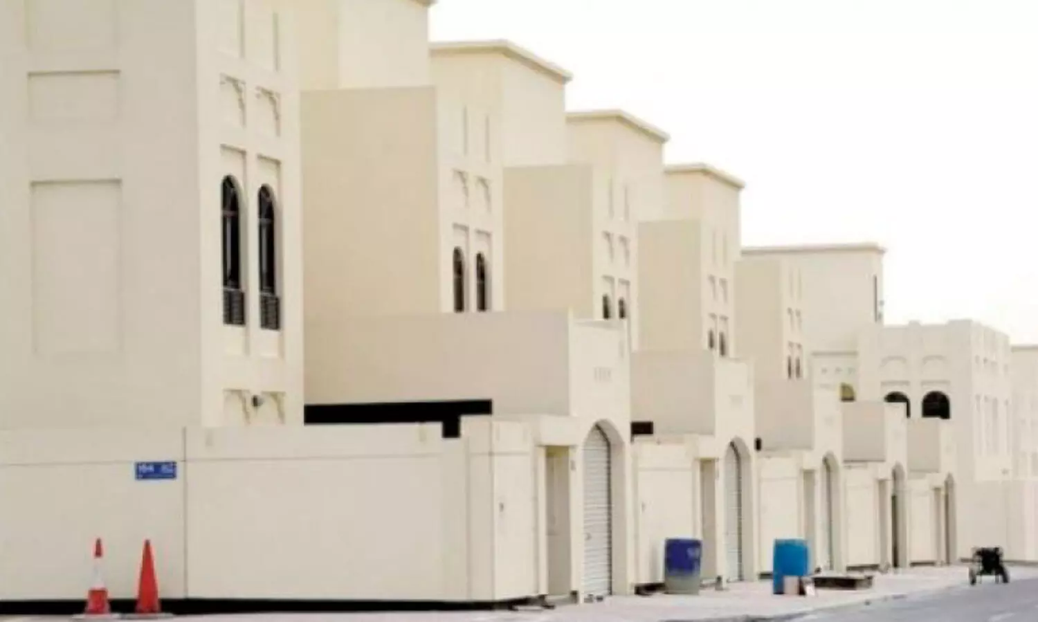 47,000ത്തി​ല​ധി​കം സ്വ​ദേ​ശി​ക​ൾ ഇ​പ്പോ​ഴും വീ​ടി​നാ​യി കാ​ത്തി​രി​ക്കു​ന്നു