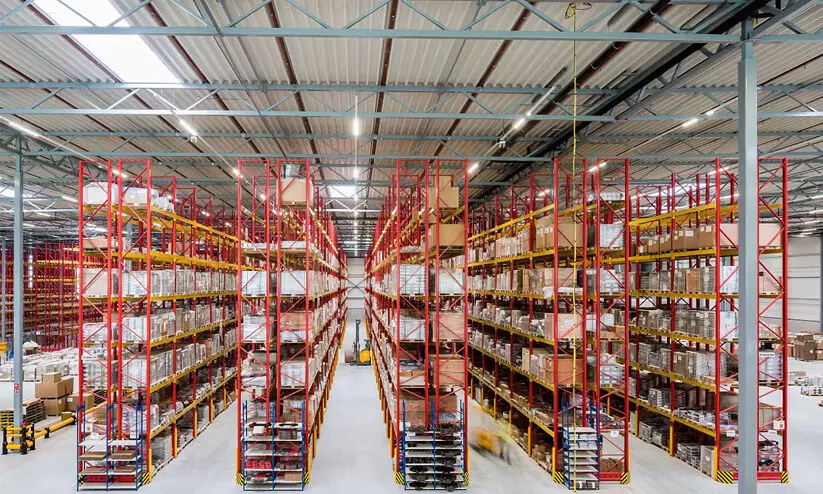 നി​രോ​ധി​ത ഭ​ക്ഷ്യ​വ​സ്തു​ക്ക​ൾ; ഷാ​ർ​ജ​യി​ൽ​​ വെ​യ​ർഹൗ​സു​ക​ൾ പൂ​ട്ടി