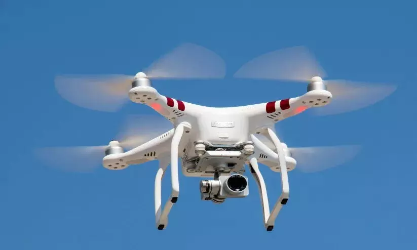 പ്ര​തി​രോ​ധ​മേ​ഖ​ല​യി​ലെ ഡ്രോൺ വിതരണ കമ്പനിയുടെ ഡേറ്റ ചോർത്തിയ പരാതി; അ​ന്വേ​ഷ​ണ​ത്തി​ന് എ​സ്.​ഐ.​ടി   രൂ​പ​വ​ത്ക​രി​ക്കാ​ൻ ഹൈ​കോ​ട​തി ഉ​ത്ത​ര​വ്