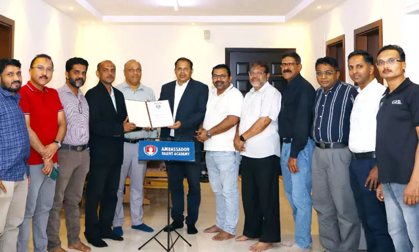 ജി​ദ്ദ​യി​ൽ അം​ബാ​സ​ഡ​ർ ടാ​ല​ന്റ്​ അ​ക്കാ​ദ​മി പൂ​ർ​വ വി​ദ്യാ​ർ​ഥി സം​ഗ​മം സം​ഘ​ടി​പ്പി​ച്ചു