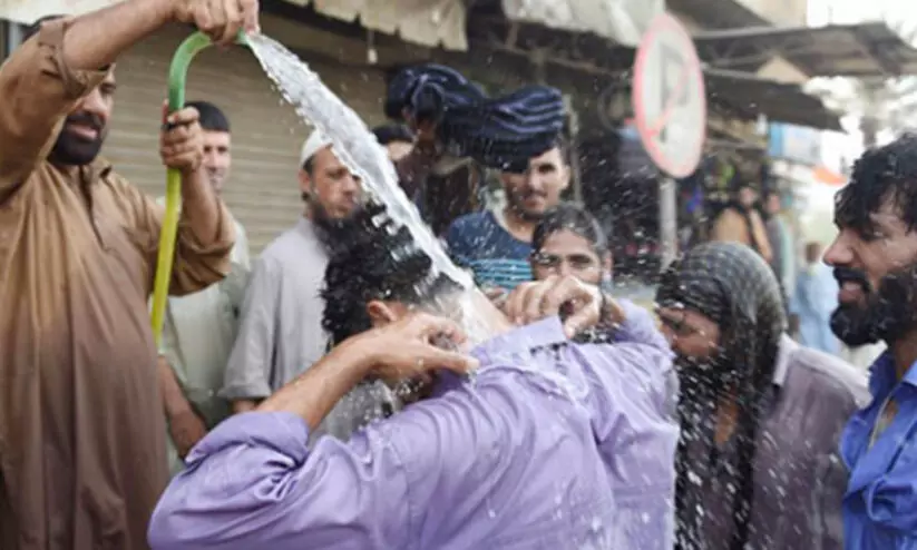 കനത്ത ചൂടിൽ വലഞ്ഞ് പാകിസ്താൻ; താപനില റെക്കോഡ് ഭേദിക്കുമെന്ന് പ്രവചനം