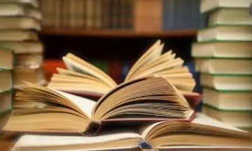 പു​സ്ത​ക പ്ര​കാ​ശ​ന​വും ച​ർ​ച്ച​യും