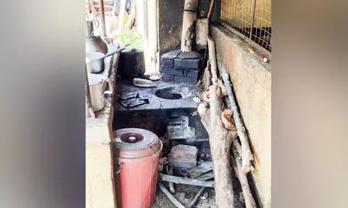 ചായക്കടയിൽ പൊട്ടിത്തെറി: ഉടമ​ക്കെതിരെ കേസ്