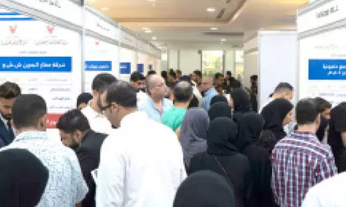 തൊ​ഴി​ൽ തേ​ടു​ന്ന​വ​ർ വ്യാ​ജ വാ​ഗ്ദാ​ന​ങ്ങ​ളി​ൽ വീ​ഴ​രു​ത്; മു​ന്ന​റി​യി​പ്പു​മാ​യി തൊ​ഴി​ൽ മ​ന്ത്രാ​ല​യം