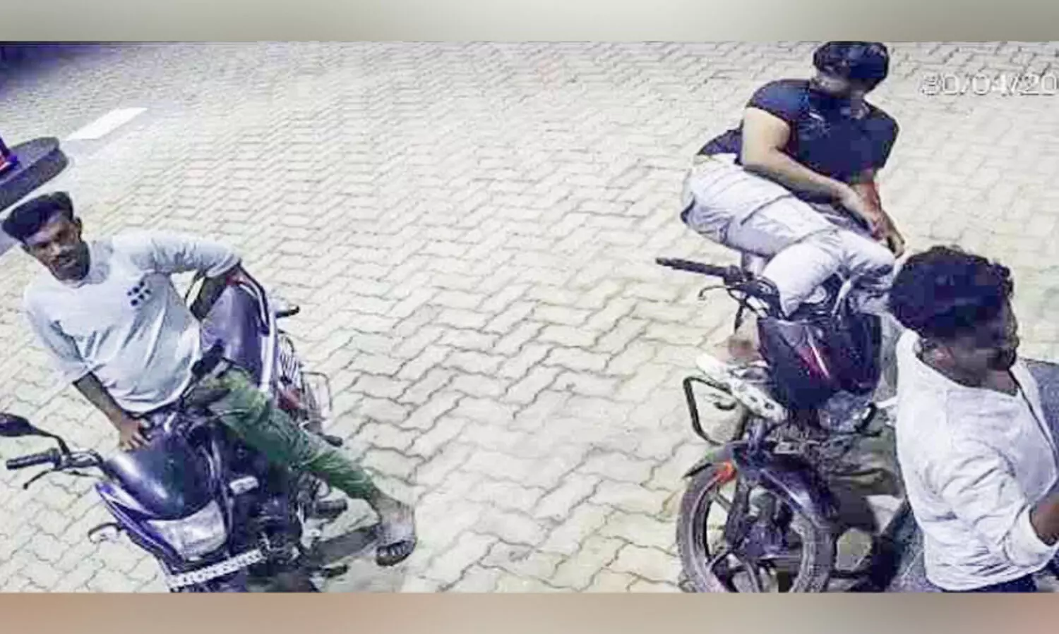 കായംകുളത്ത് പെട്രോൾ പമ്പിൽ ആക്രമണം; രണ്ട് ജീവനക്കാർക്ക് പരിക്ക്