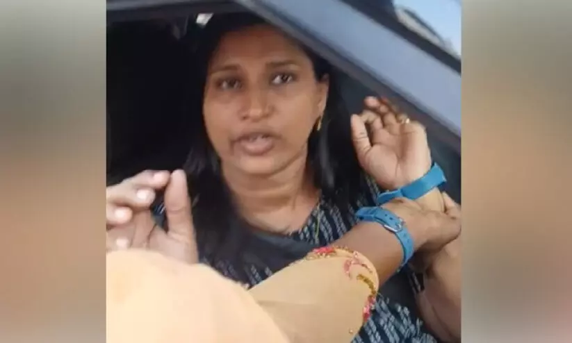 കൈക്കൂലി വാങ്ങുന്നതിനിടെ കോര്‍പറേഷനിലെ ബിൽഡിങ് ഇൻസ്പെക്ടർ പിടിയിൽ