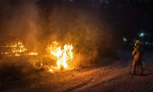 ഇസ്രായേലിലെ ജറുസലേമിൽ വൻ തീപിടിത്തം; റോഡുകൾ അടച്ചു, ആയിരക്കണക്കിന് ഏക്കർ വനം കത്തിനശിച്ചു