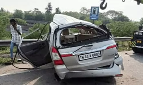 കാർ അപകടം; മൂന്ന് തമിഴ്നാട് സ്വദേശികൾക്ക് ദാരുണാന്ത്യം