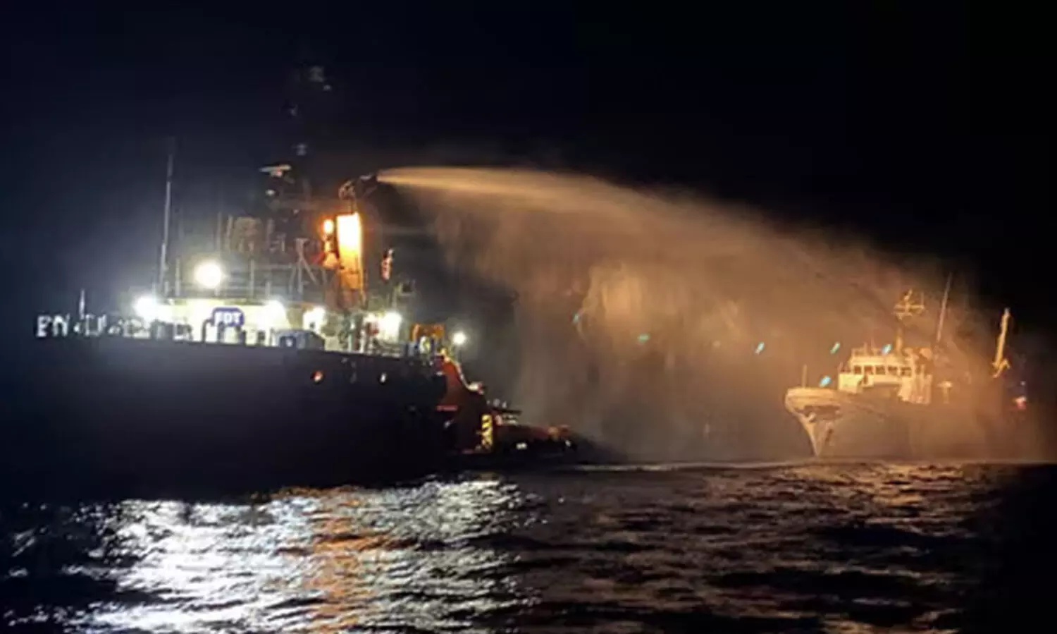 ഗസ്സ സഹായ കപ്പലിൽ ഡ്രോൺ ആക്രമണം; വെ​ള്ളി​യാ​ഴ്ച മാ​ത്രം കൊ​ല്ല​പ്പെ​ട്ടത് 22 പേ​ർ