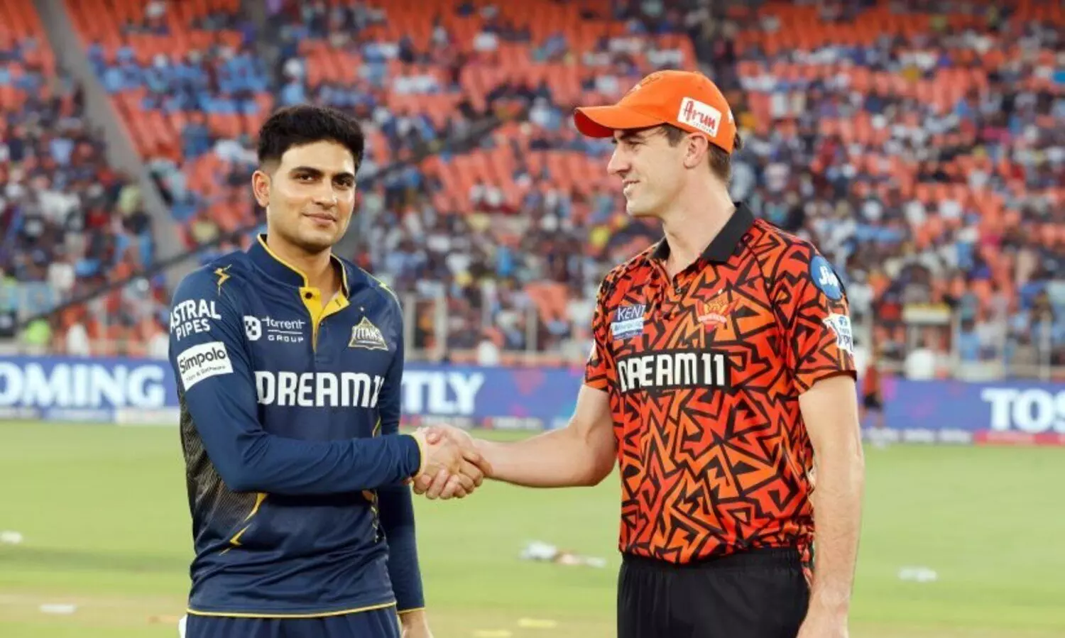 2.4 കോടിക്ക് ടീമിലെത്തിച്ച വിദേശ പേസർ ടൈറ്റൻസിനായി അരങ്ങേറുന്നു; ബൗളിങ് തെരഞ്ഞെടുത്ത് എസ്.ആർ.എച്ച്