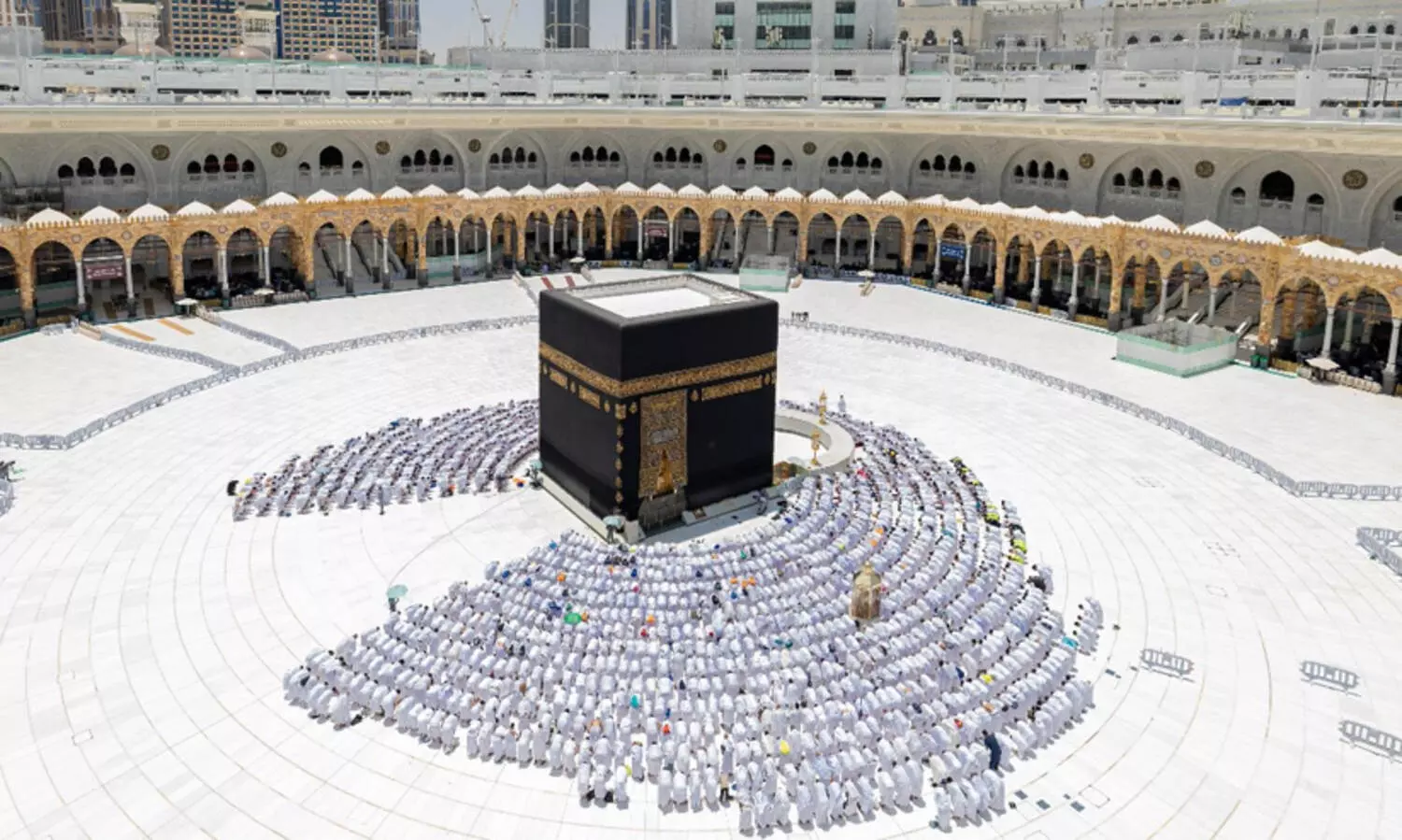 പെർമിറ്റില്ലാതെ ഹജ്ജിനെത്തിയാൽ 20,000 റിയാൽ പിഴ; 10 വർഷത്തേക്ക് സൗദിയിലേക്ക് വിലക്കെന്നും ആഭ്യന്തര മന്ത്രാലയം