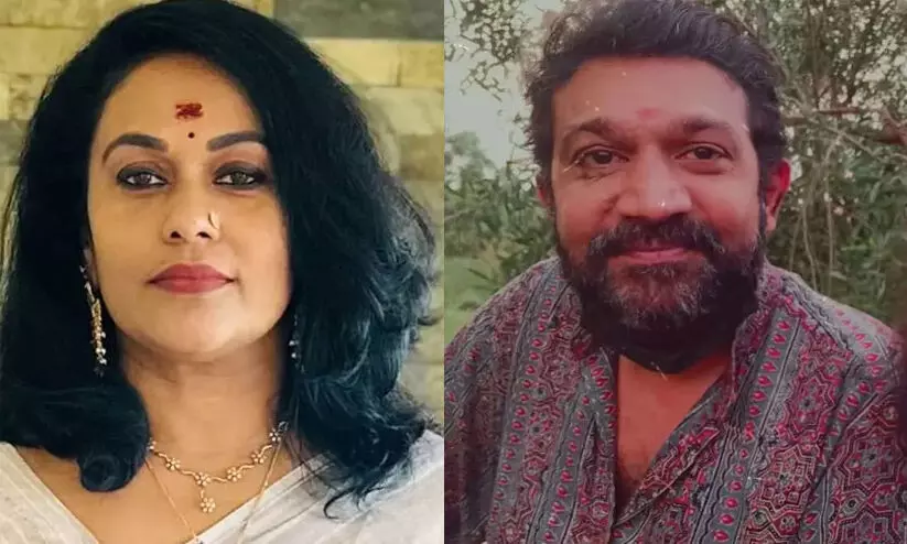 ഇത്ര പെട്ടെന്ന് വിട പറയും എന്ന് കരുതിയില്ല; ജീവിക്കണമെന്ന ആഗ്രഹം അവനും ജീവിക്കുമെന്ന പ്രതീക്ഷ ഞങ്ങൾക്കും ഉണ്ടായിരുന്നു -വിഷ്ണു പ്രസാദിന്റെ വിയോഗത്തിൽ സീമ ജി. നായർ ഇത്ര പെട്ടെന്ന് വിട പറയും എന്ന് കരുതിയില്ല; ജീവിക്കണമെന്ന ആഗ്രഹം അവനും ജീവിക്കുമെന്ന പ്രതീക്ഷ ഞങ്ങൾക്കും ഉണ്ടായിരുന്നു -വിഷ്ണു പ്രസാദിന്റെ വിയോഗത്തിൽ സീമ ജി. നായർ