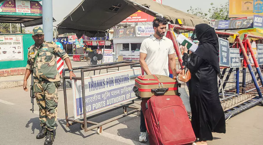പഹൽഗാം ആക്രമണം: അടച്ചുപൂട്ടിയ അട്ടാരി-വാഗ അതിർത്തി വീണ്ടും തുറന്ന് പാകിസ്താൻ