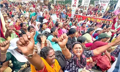 ആശമാർ നിരാഹാര സമരം അവസാനിപ്പിച്ചു