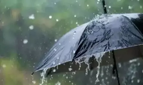 സംസ്ഥാനത്ത് ഒറ്റപ്പെട്ട മഴ തുടരും, ഇടിമിന്നലിനും ശക്തമായ കാറ്റിനും സാധ്യത