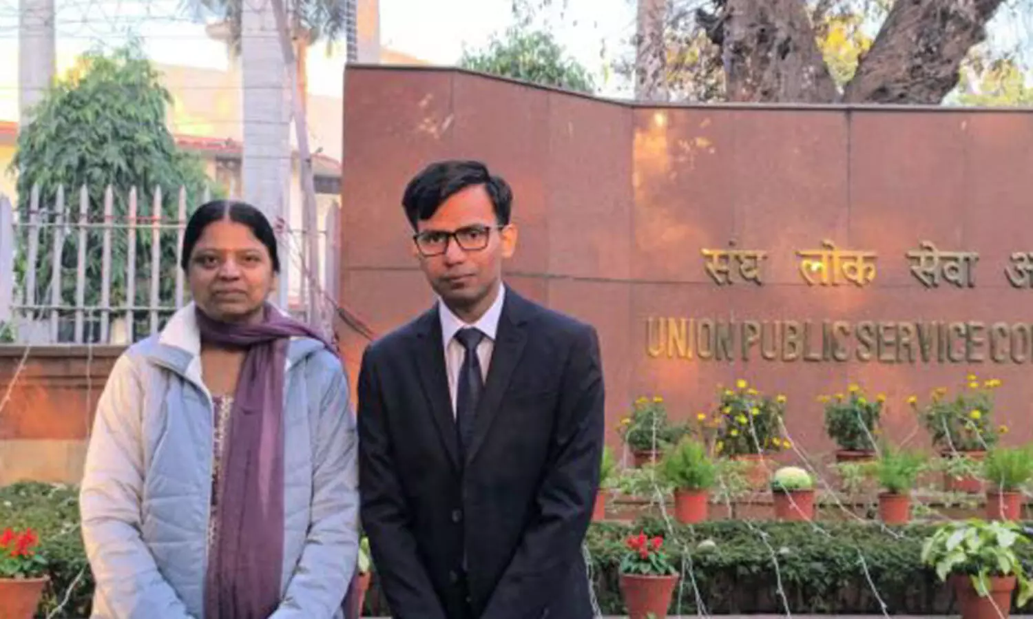 Manu Garg with mother