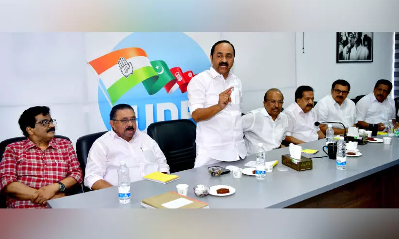 സർക്കാറിന്‍റെ നാലാം വാർഷികം ധൂർത്ത്: 20ന് യു.ഡി.എഫ് കരിദിനം