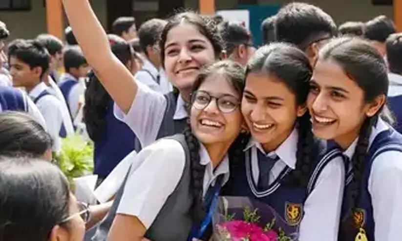 ക​ര്‍ണാ​ട​ക​യി​ല്‍ എ​സ്‌.​എ​സ്‌.​എ​ല്‍‌.​സി ഫ​ലം പ്ര​ഖ്യാ​പി​ച്ചു; 62.34 ശ​ത​മാ​നം വി​ജ​യം