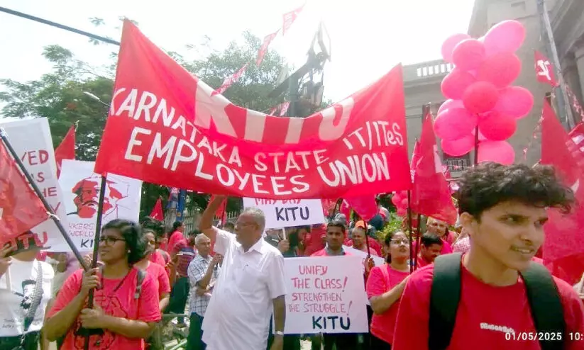 മേ​യ്ദി​ന റാ​ലി സം​ഘ​ടി​പ്പി​ച്ചു