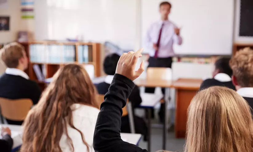 ഇംഗ്ലണ്ടിൽ സ്കൂളുകളിൽ വിവാഹേതര ബന്ധങ്ങളിലെ അതിക്രമം തടയൽ പാഠ്യവിഷയമാക്കാൻ നിർദേശം