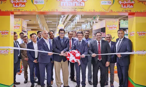 മ​ധു​ര​മൂ​റം മാ​മ്പ​ഴ​ങ്ങ​ളു​ടെ വി​പു​ല​മാ​യ ശേ​ഖ​ര​വു​മാ​യി ലു​ലു​വി​ൽ മാം​ഗോ മാ​നി​യ