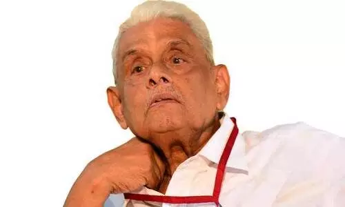 കേരളം: മിത്തും യാഥാർഥ്യവും കേരളം: മിത്തും യാഥാർഥ്യവും