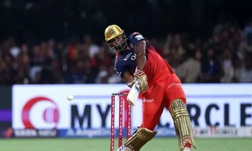 കൊടുങ്കാറ്റായി റൊമാരിയോ ഷെപേർഡ് (14 പന്തിൽ 53*); ആർ.സി.ബിക്കെതിരെ സൂപ്പർ കിങ്സിന് 214 റൺസ് വിജയലക്ഷ്യം