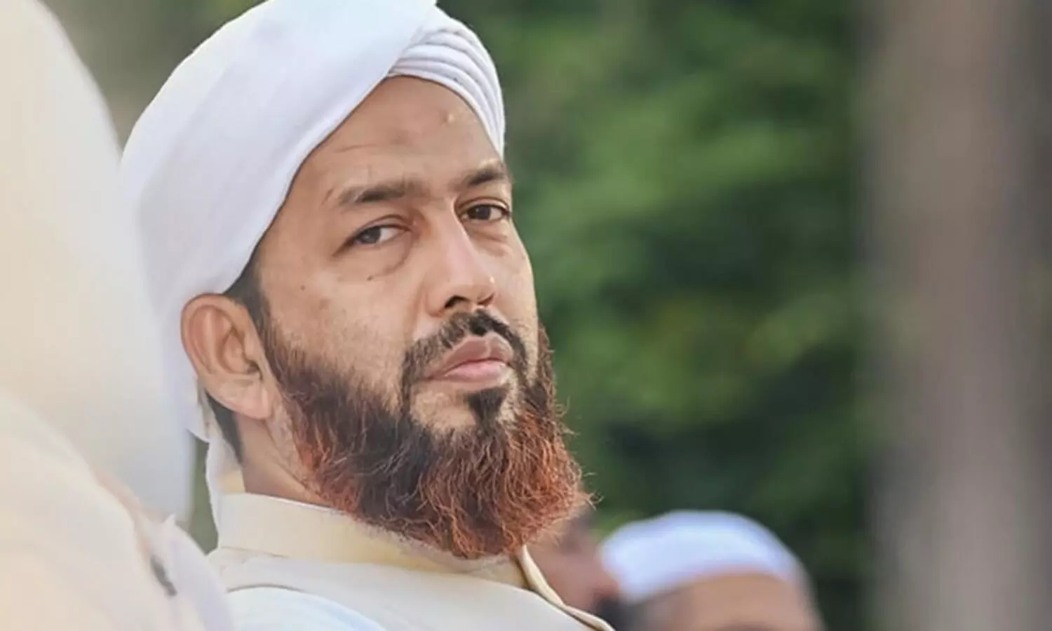 സ്ത്രീകളെ ഭരണമേൽപ്പിച്ചാൽ പിന്നെ എങ്ങനെ പ്രസവിക്കും..? ജനസംഖ്യ കുറയും,; തെങ്ങിൽ കയറുന്ന സ്ത്രീകളുണ്ടാകാം, പൊതുനയങ്ങൾ അപൂർവ വ്യക്തികളെ അടിസ്ഥാനമാക്കിയുള്ളതല്ലെന്നും അബ്ദുൽ ഹക്കീം അസ്ഹരി