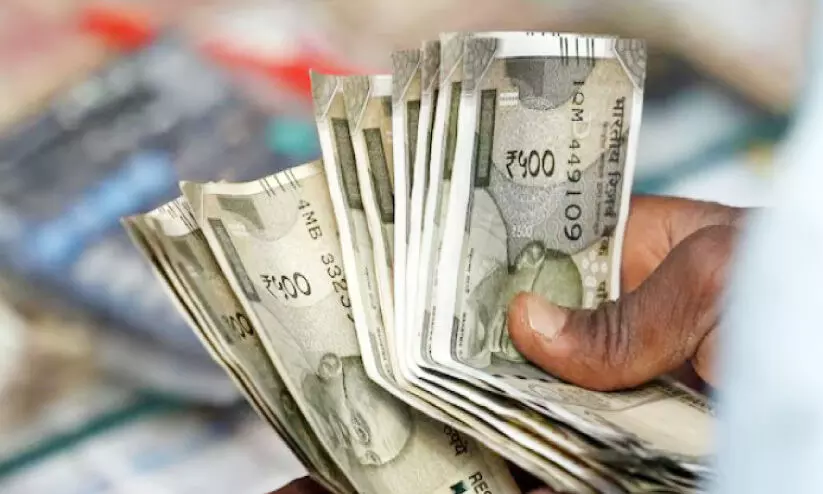 ഇ​ന്ത്യ​ൻ രൂ​പ ശ​ക്തിപ്രാ​പി​ക്കു​ന്നു; വി​നി​മ​യ നി​ര​ക്ക് ഒ​രു റി​യാ​ലി​ന് 219