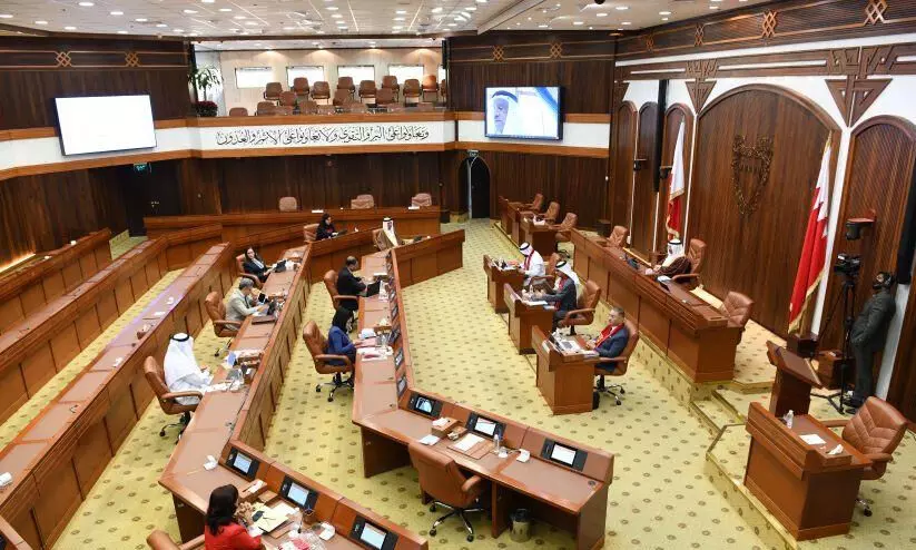 സ്വ​കാ​ര്യ സ്കൂ​ളു​ക​ളി​ൽ സ്വ​ദേ​ശി​ക​ളെ നി‍യ​മി​ക്ക​ൽ; നി​ർ​ദേ​ശം ശൂ​റ കൗ​ൺ​സി​ൽ ഇ​ന്ന് പ​രി​ഗ​ണി​ക്കും