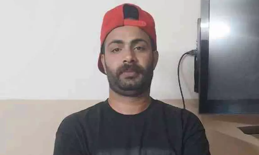 വീട്ടിൽനിന്ന് 11 കിലോ കഞ്ചാവ് പിടികൂടിയ കേസിൽ യുവാവ് അറസ്റ്റിൽ വീട്ടിൽനിന്ന് 11 കിലോ കഞ്ചാവ് പിടികൂടിയ കേസിൽ യുവാവ് അറസ്റ്റിൽ