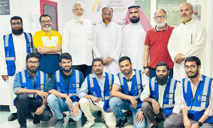 അ​ൽ മ​ന്നാ​ഇ സെ​ന്റ​ർ ബ്ല​ഡ് ഡൊ​ണേ​ഷ​ൻ ക്യാ​മ്പ് സം​ഘ​ടി​പ്പി​ച്ചു