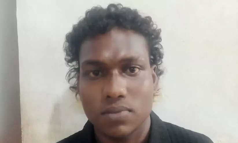 അടച്ചിട്ട വീട്ടിൽ മോഷണം നടത്തിയ പ്രതി പിടിയിൽ അടച്ചിട്ട വീട്ടിൽ മോഷണം നടത്തിയ പ്രതി പിടിയിൽ