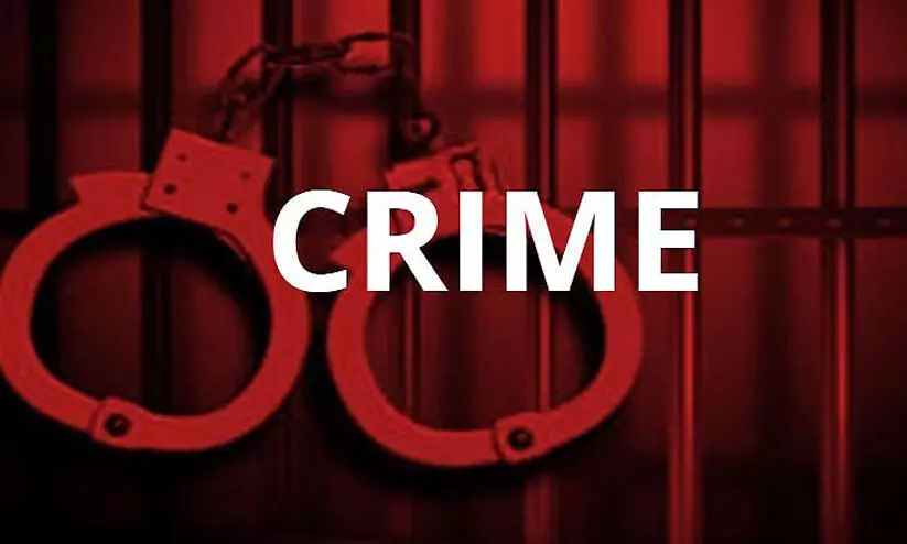 മദ്യപാനം നിർത്താൻ ആവശ്യപ്പെട്ടു; മകനെയും മരുമകളെയും വെടിവെച്ച് വയോധികൻ മദ്യപാനം നിർത്താൻ ആവശ്യപ്പെട്ടു; മകനെയും മരുമകളെയും വെടിവെച്ച് വയോധികൻ