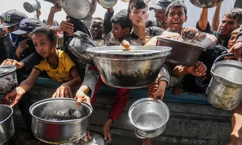 ഗസ്സയിലെ മൂന്നു ലക്ഷത്തോളം കുട്ടികൾ പട്ടിണി മരണത്തിലേക്ക്; മൂന്നു ദിവസത്തിനകം ആശുപത്രി പ്രവർത്തനങ്ങൾ നിലക്കും; അടിയന്തര ഇടപെടലിനഭ്യർഥിച്ച് അധികൃതർ