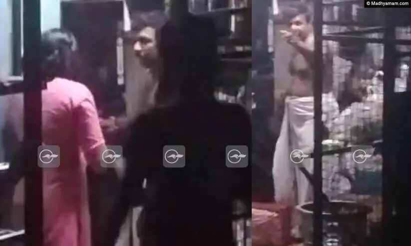 അടിച്ച് നിലത്ത് വീഴ്ത്തി, നായെ വിട്ട് കടിപ്പിക്കാൻ ശ്രമിച്ചു, മുഖത്ത് തുപ്പി; വാഴയില വെട്ടിയതിന് ദലിത് യുവാവിന് ക്രൂരമർദനം