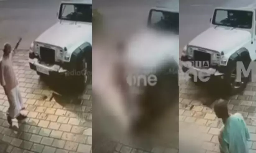വാഷിങ് ചാർജ് കൂടിപ്പോയെന്ന്; കണ്ണൂരിൽ സർവീസ് സ്റ്റേഷൻ ഉടമയെ വാഹനമിടിച്ച് കൊലപ്പെടുത്താൻ ശ്രമം, ദൃശ്യങ്ങൾ പുറത്ത് വാഷിങ് ചാർജ് കൂടിപ്പോയെന്ന്; കണ്ണൂരിൽ സർവീസ് സ്റ്റേഷൻ ഉടമയെ വാഹനമിടിച്ച് കൊലപ്പെടുത്താൻ ശ്രമം, ദൃശ്യങ്ങൾ പുറത്ത്